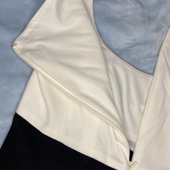 Nine West, size 2, cream and black scoop neck, sleeveless dress. - Picture 9 of 11